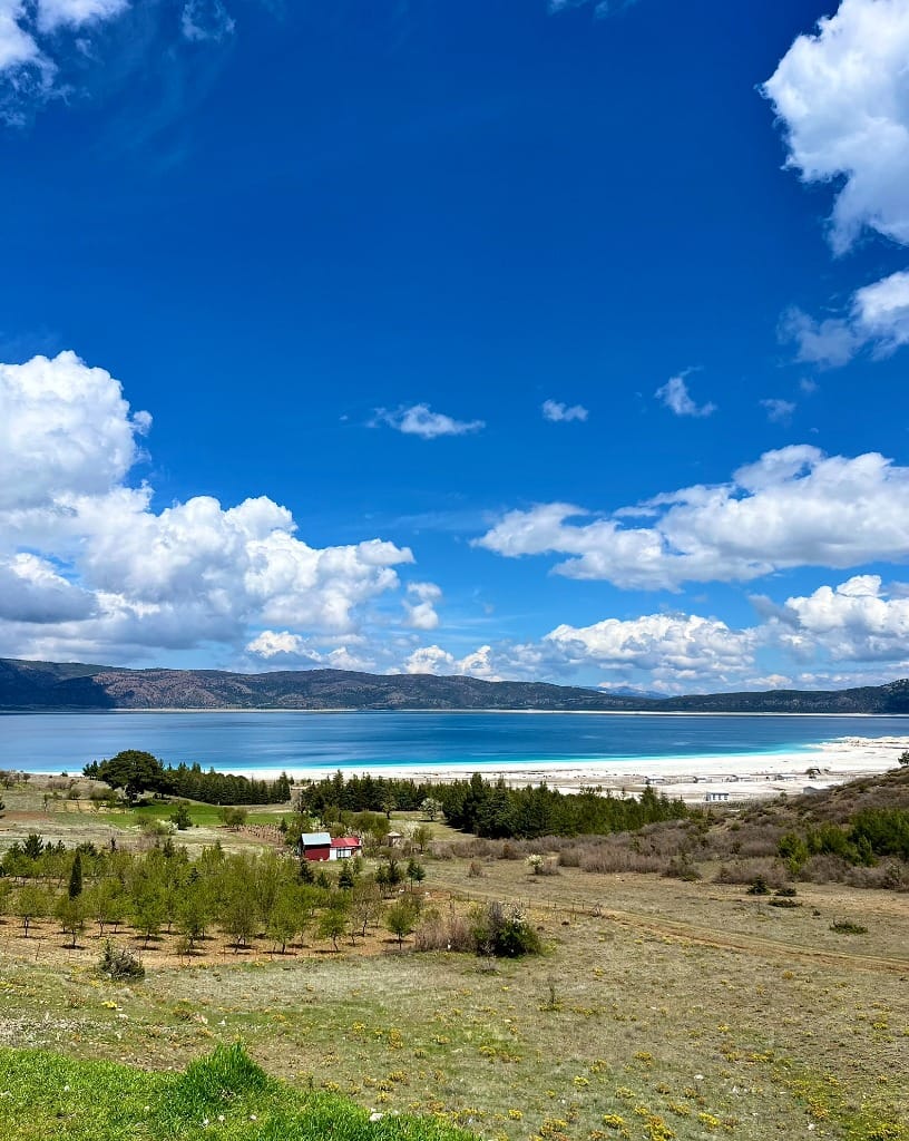 Lago Salda paisaje